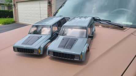 Axial SCX 10.2 Jeep Cherokee Bodies
