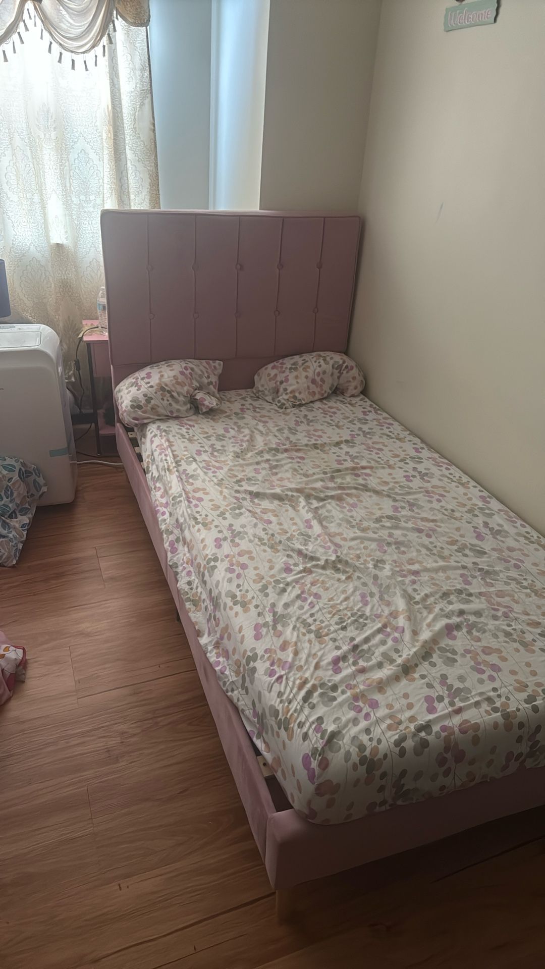 Twin Bed