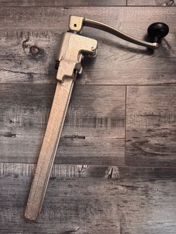 Commercial can opener, Table Manual Can Opener, restaurant can opener no base included W)