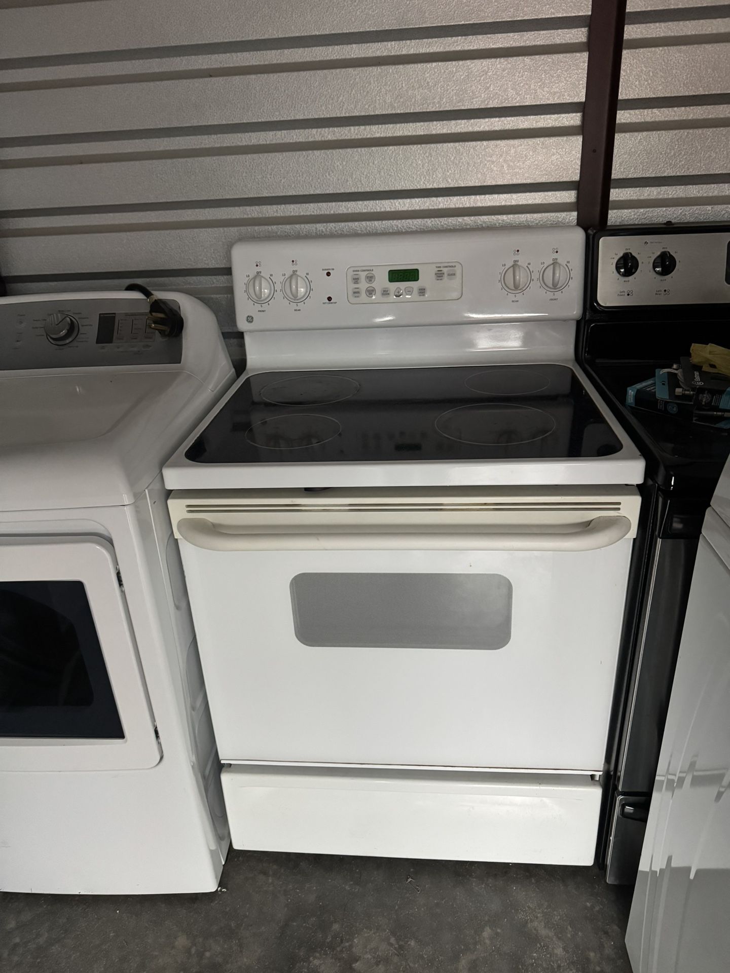 Ge Electric Range Glass Top Stove