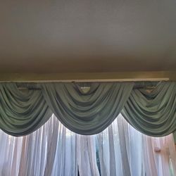 Cortinero  7 Pies Verde