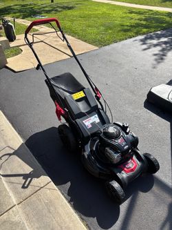 Gas lawnmower