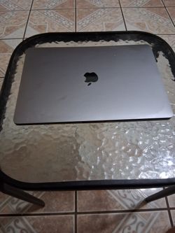 Apple MACBOOKPRO/LOCKED!