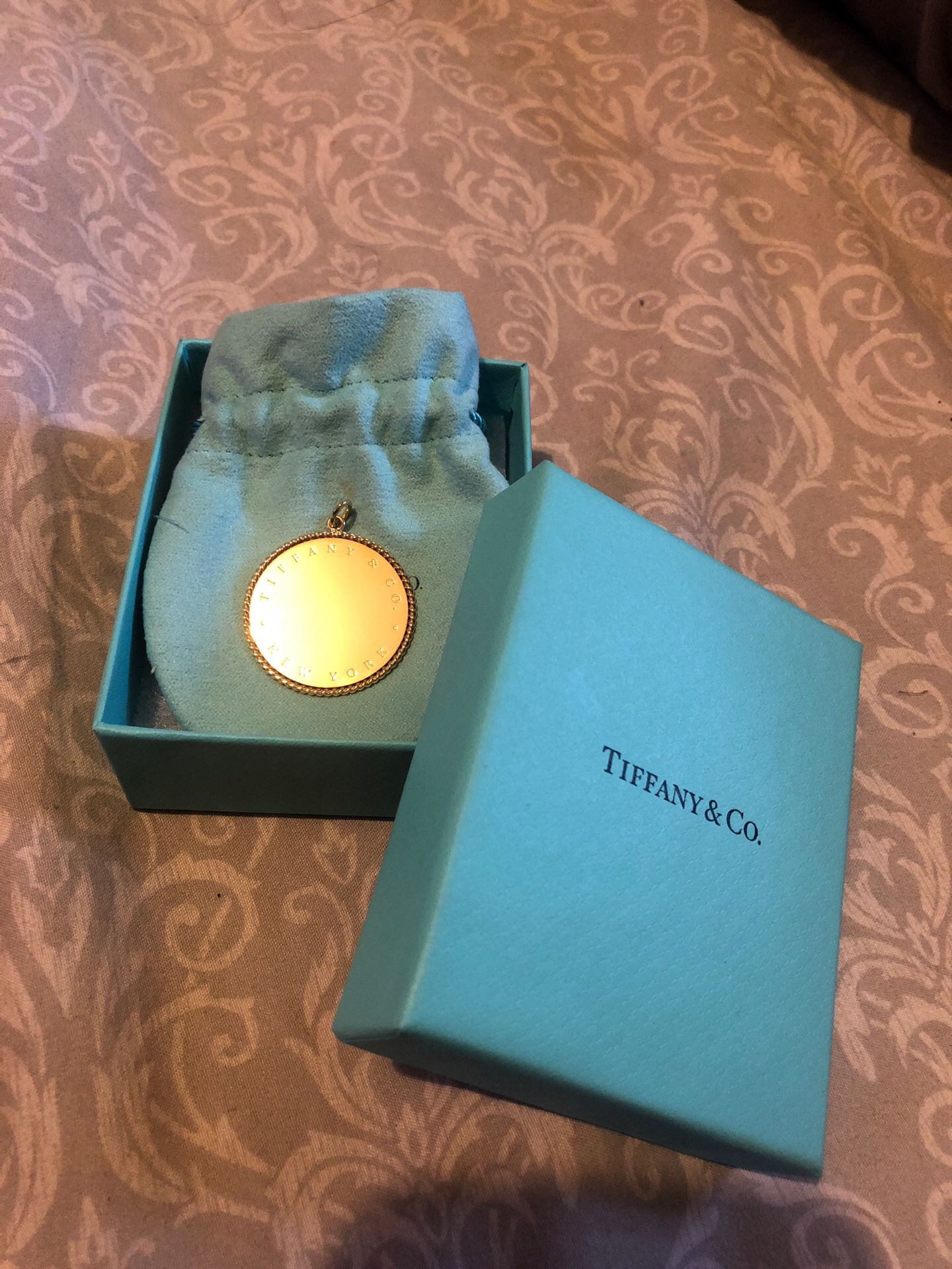 Tiffany gold pendant