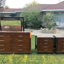 Dresser Set. $150