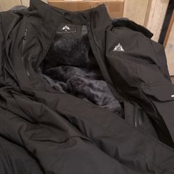Women Or Men’s Winter Jacket It’s Waterproof Black Jacket Size 5x