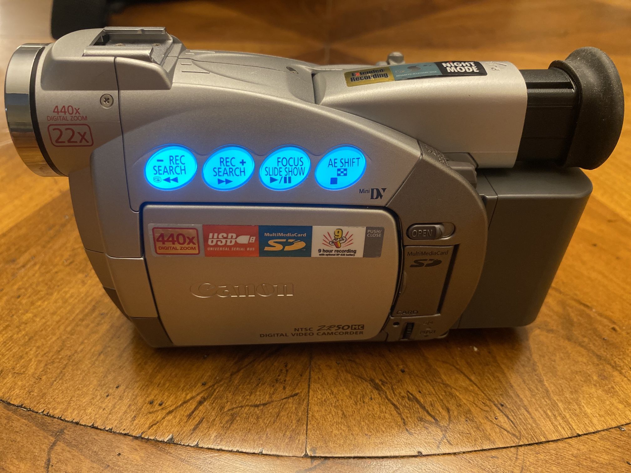 Canon ZR50MC MiniDV Digital Camcorder - 2.5" LCD