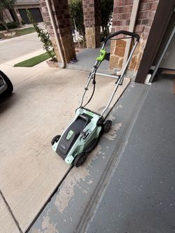 Greenworks 16" Cordless Electric Lawn Mower