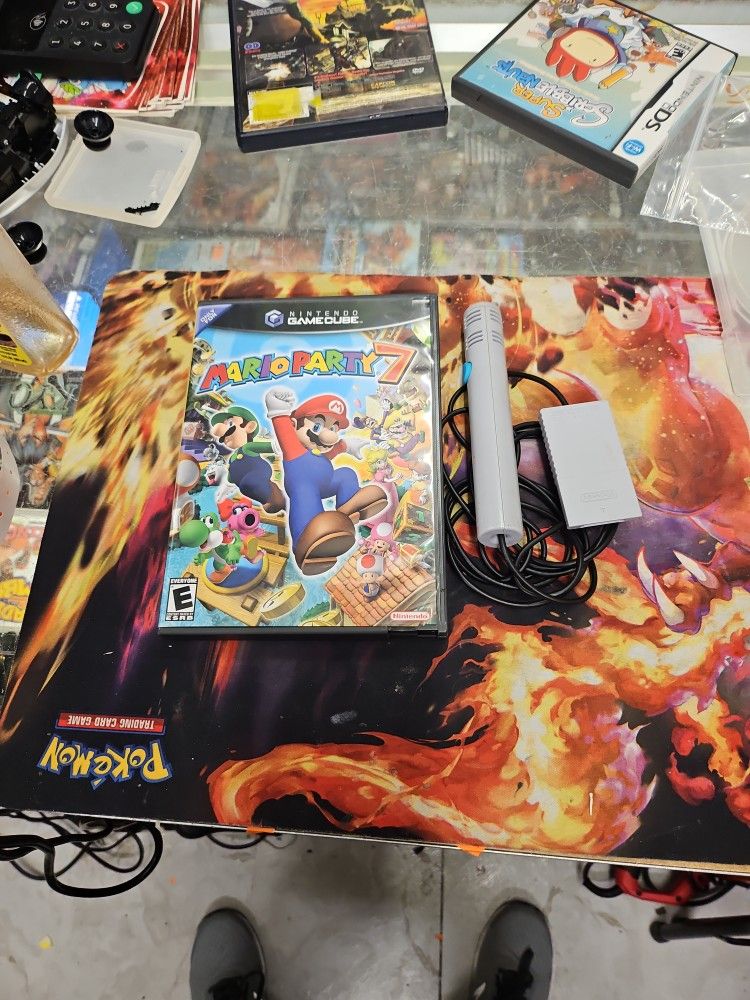 Mario Party 7 & Microphone Bundle (GameCube, 2005) CIB w/ Manual