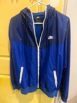 Nike windbreaker jacket $15￼