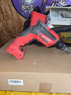 Milwaukee Cordless Screw Gun