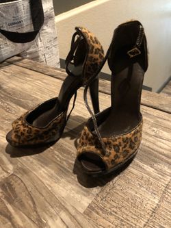Used 1 Time size 7.0 Dark Brown Leopard high heels
