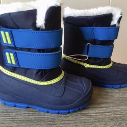 Boys Snow Boots, Size 8