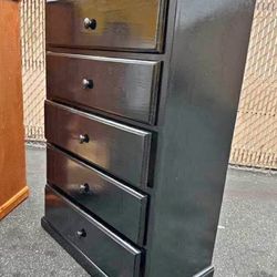 Five Drawers Dresser