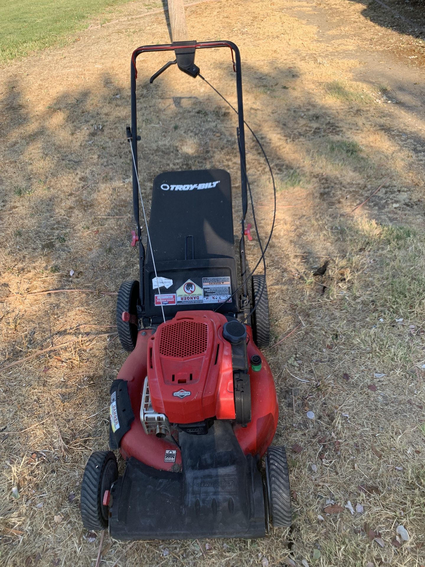 Lawn Mower Troy-Bilt Self Propelled In Good Conditions.