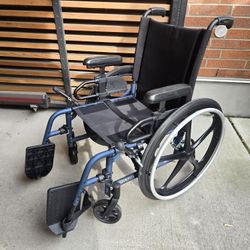 Ki Catalyst 4 Lightweight Wheelchair