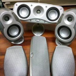 Pair of Klipsch RSX-4 (silver) Bookshelf Speakers+ RCX-4 center channel speaker!