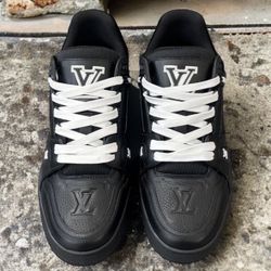 Lv Trainers Black