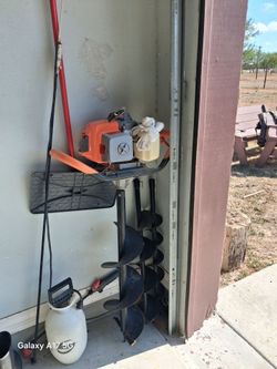 Gas-Powered One-Man Earth Auger with Bit