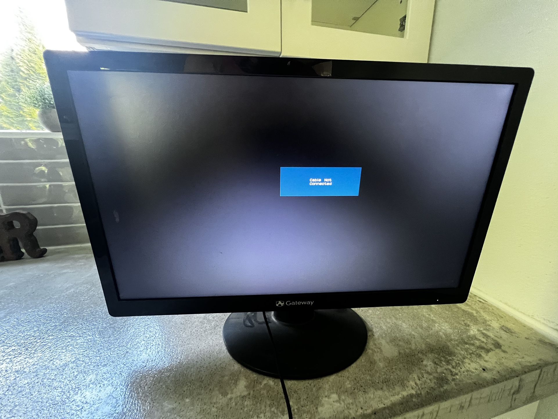 Gateway 21.5 Inch Monitor