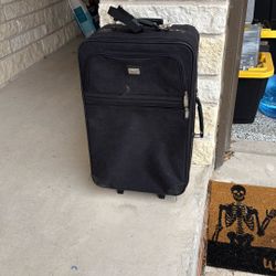 Free Luggage Rolls, Fine Two Wheels