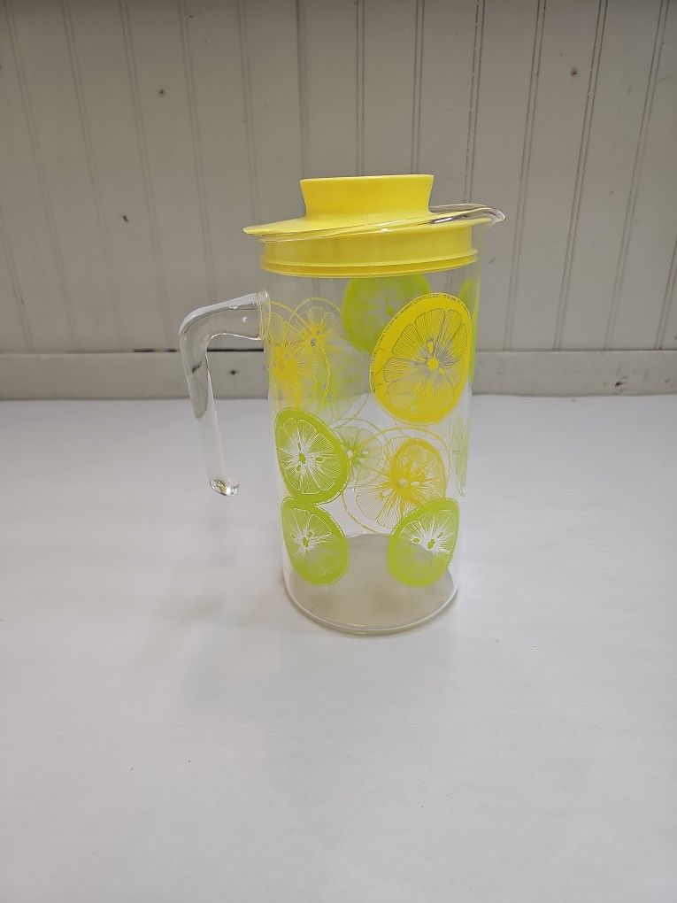 Vintage Pyrex Lemon/lime Glass Pitcher - Shelton 