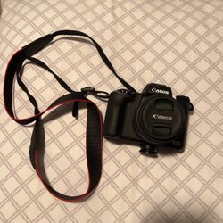 Canon EOS M50