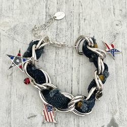 Claire’s USA Charm Bracelet 