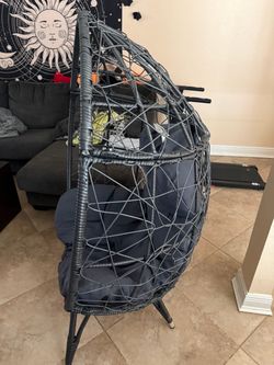 Dark Gray Wicker Egg Chair with Cushion