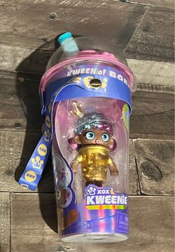 SDCC 2025 Moose toys XOX Kween of Boba collectible figure