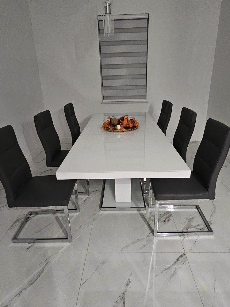 Dining Table With 6 Chairs
