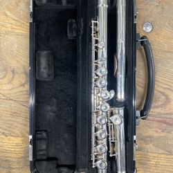 Yamaha Advantage 200AD Silverplated Flute. 