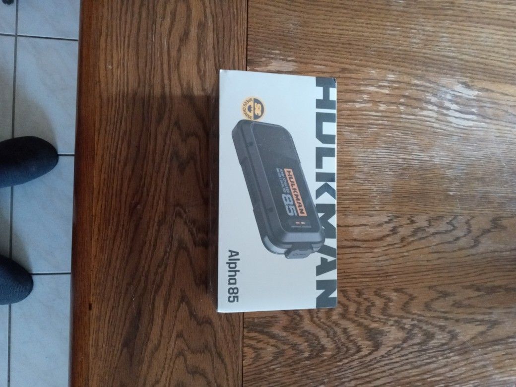 Automobile Jump Starter