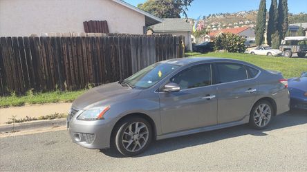 Nissan Sentra Gray 4-Door Sedan