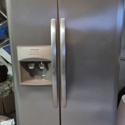 Frigidaire Fridge