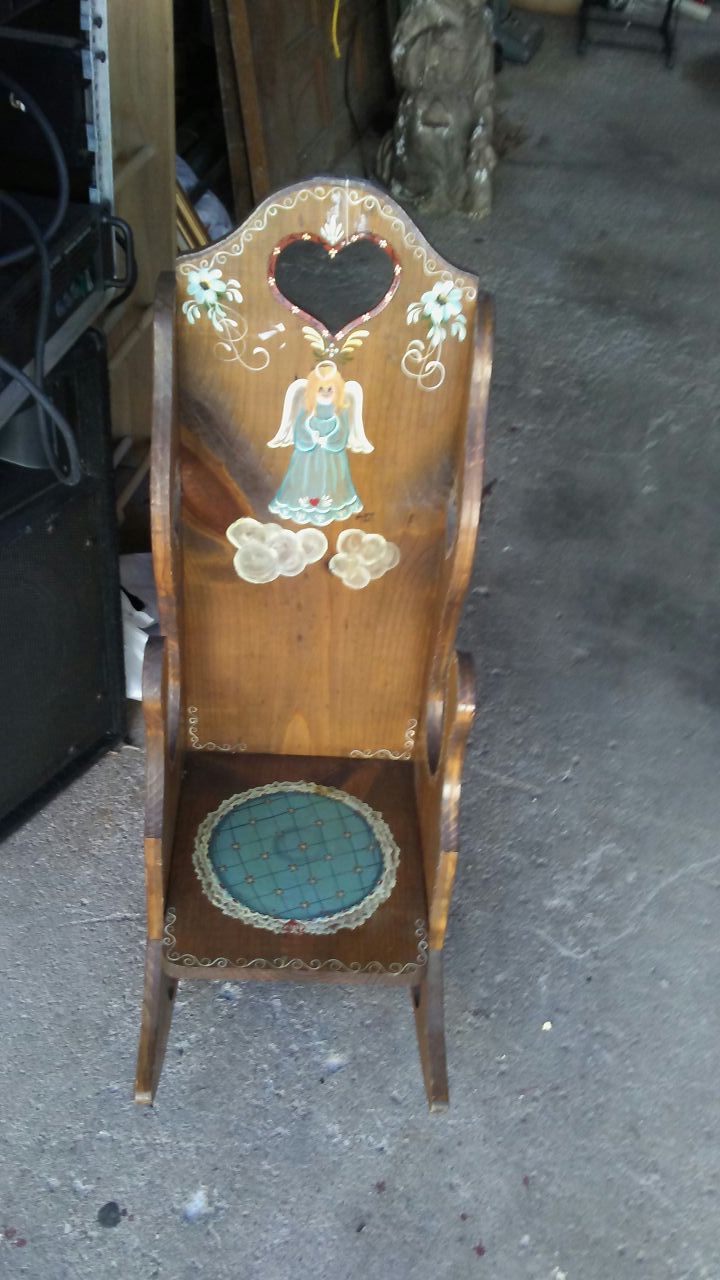 Antigue child rocker