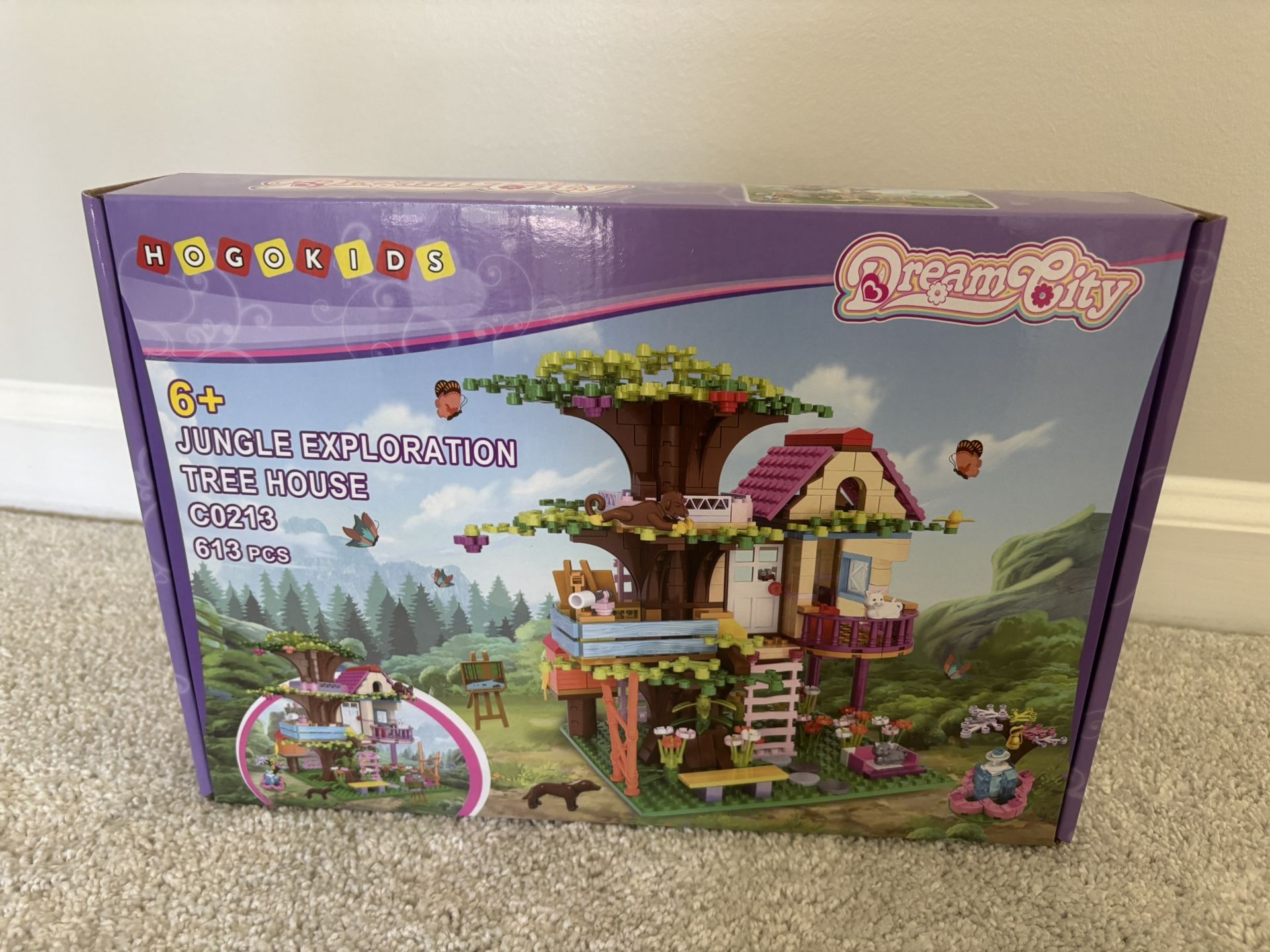 Brand New HOGOKIDS Tree House Building Set (LEGO)- 613PCS Forest Girl House Building Block Toy with Fountain Animals, Birthday Gifts for Girls Boys Ki