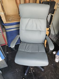 Cozy Office Chairs 