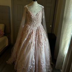 Beautiful Cherry Blossom 15 Dress Lights Up Control Side Pockets For Cell Phone Or Make Up To Keep You Beautiful During Your Special Time 