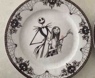 NEW JACK & SALLY DINNER PLATES (2)