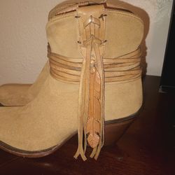 Lucchesse Boots  8.5