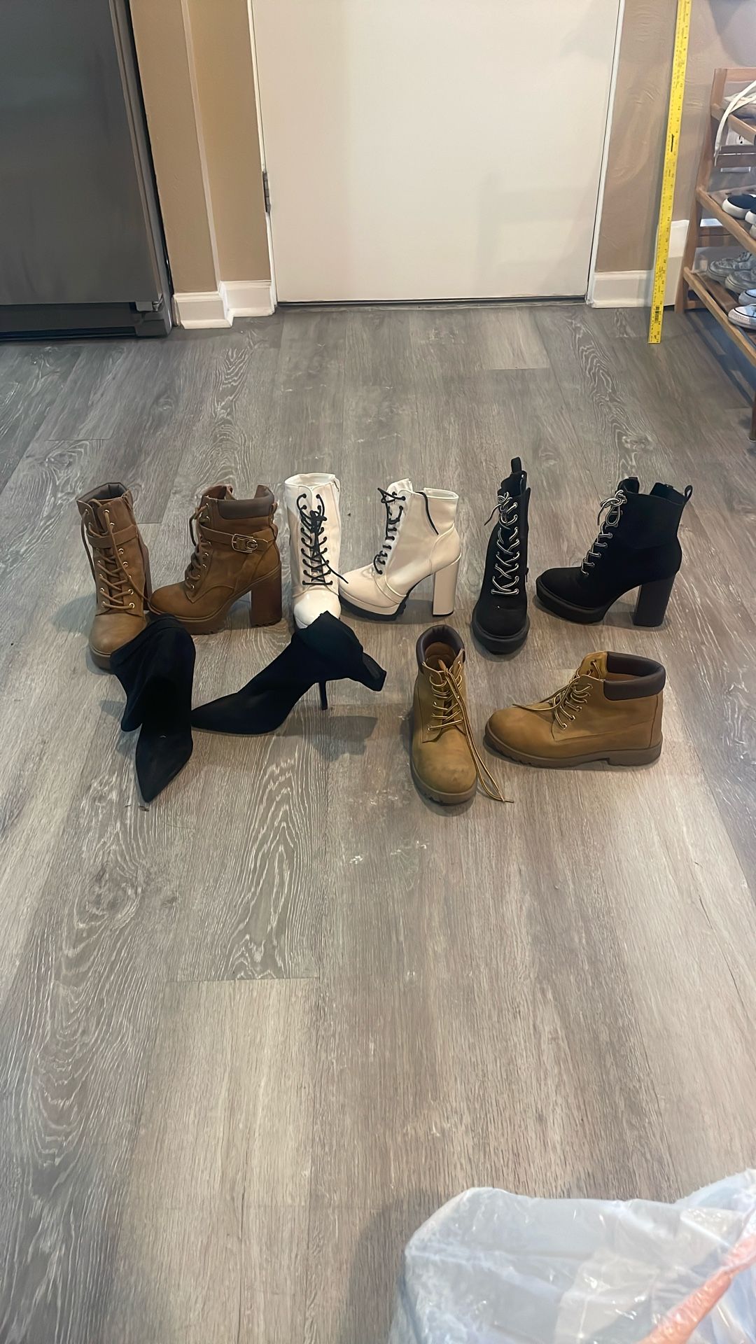 Heels/ Shoes