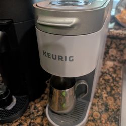 Keurig Slim Hot Plus Ice Coffee Maker 