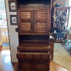 Vintage Heywood Wakefield “Old Colony”  Rock maple 2 piece wall cabinet / Hutch