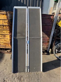Una rampa para silla de ruedas
