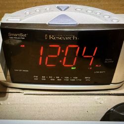 Emerson SmartSet Time Projector Alarm Clock