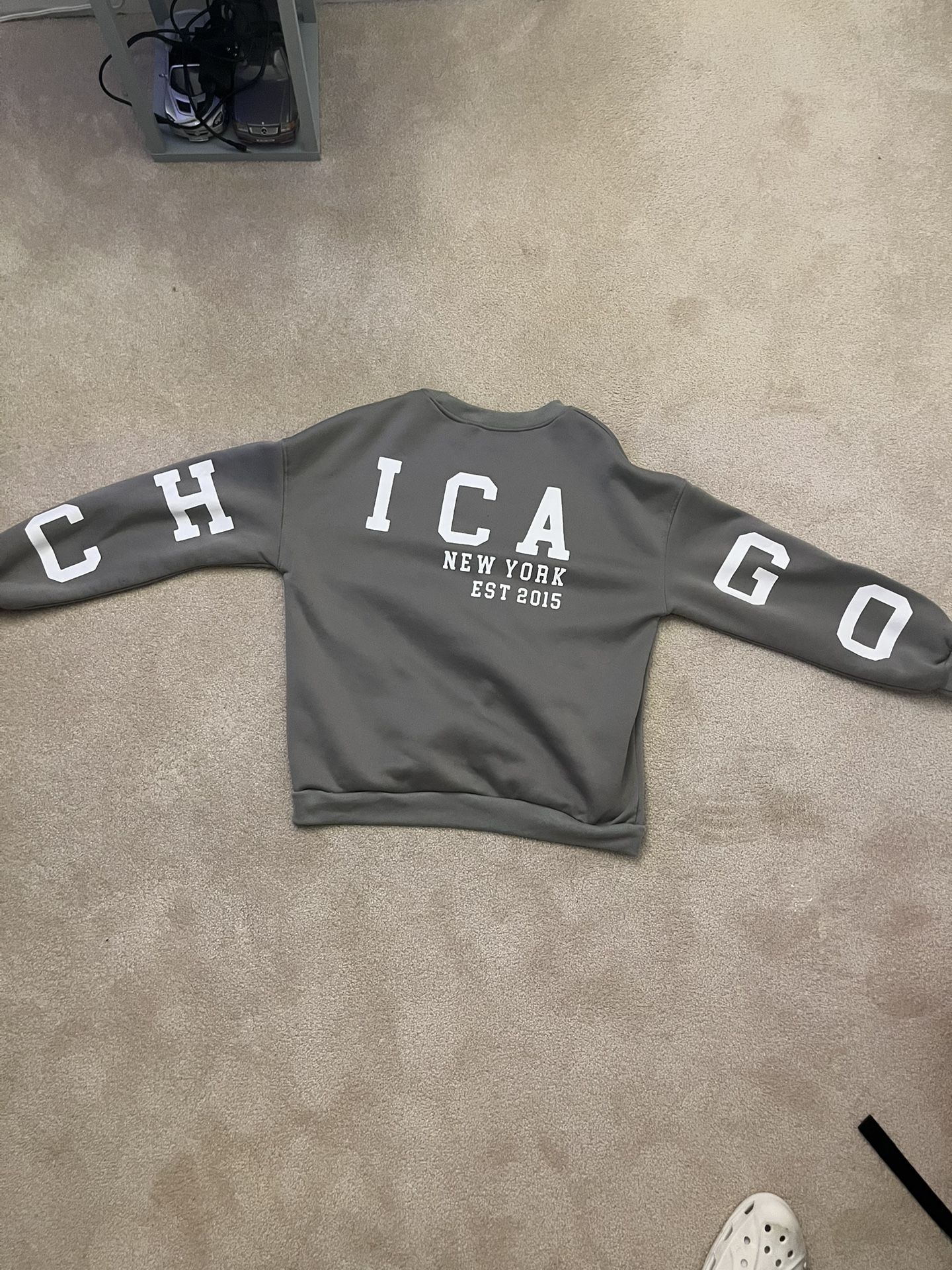 Size Women’s L Chicago Sweater