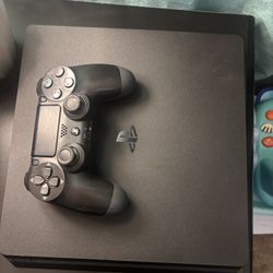 PlayStation 4 Slim