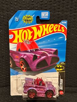 Hot Wheels Batman Classic TV Series Batmobile 144/250
