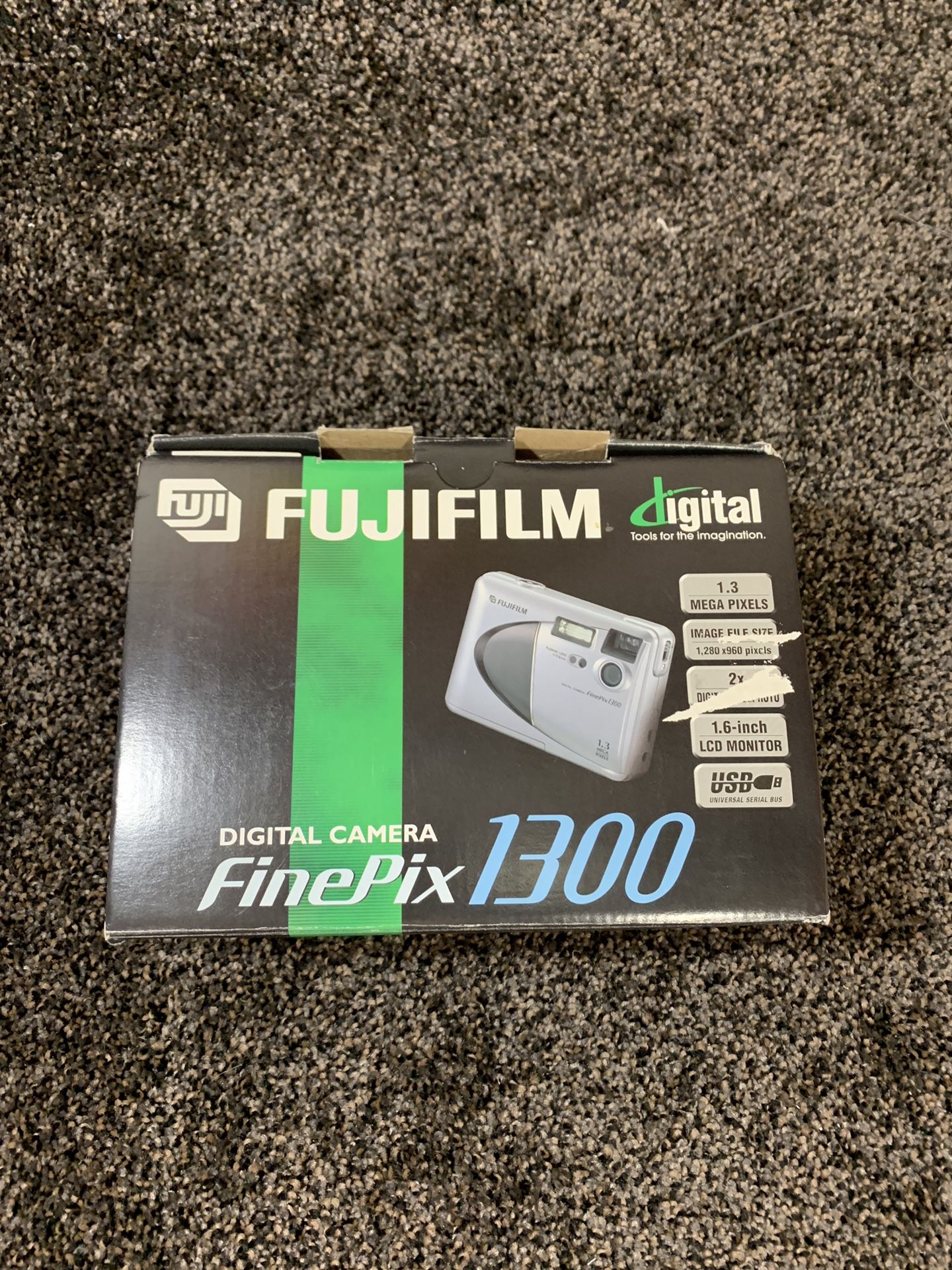 FUJIFILM DIGITAL camera finepix 1300